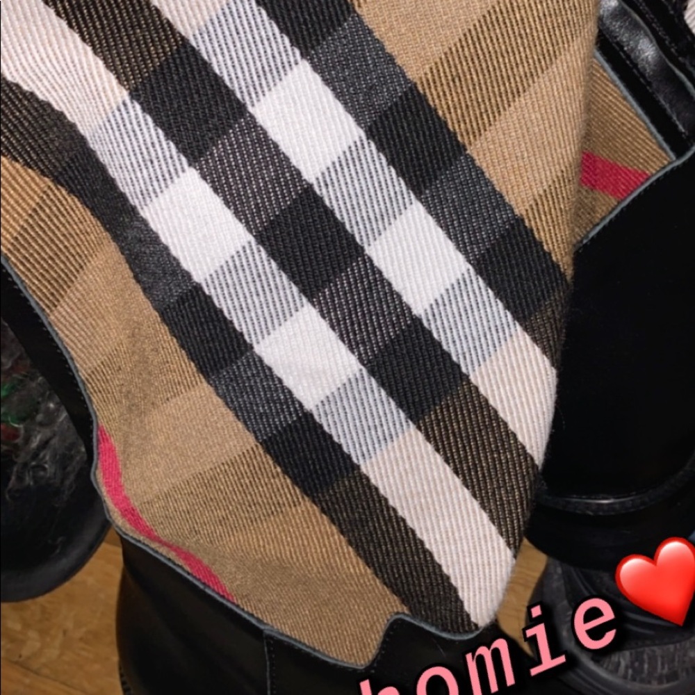 Burberry boots